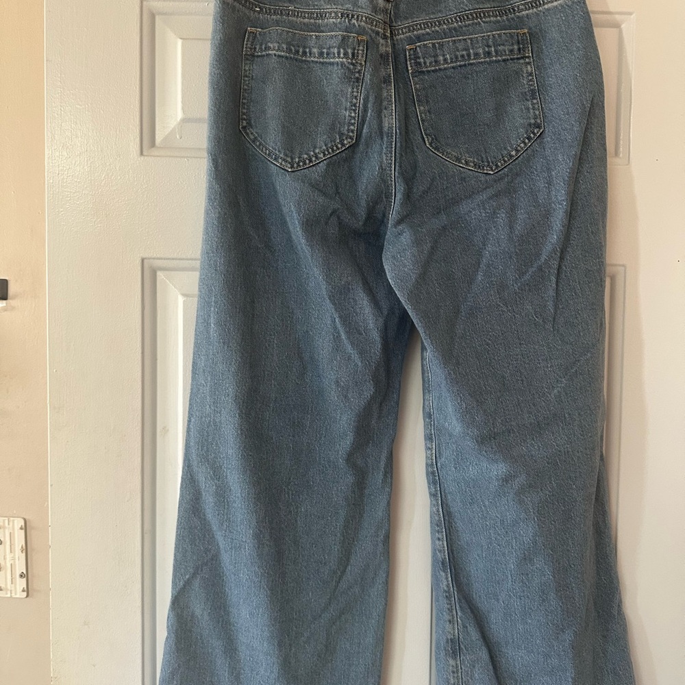 Ann Taylor Wide Leg Jeans with patch pockets size 10P. - Picture 9 of 14